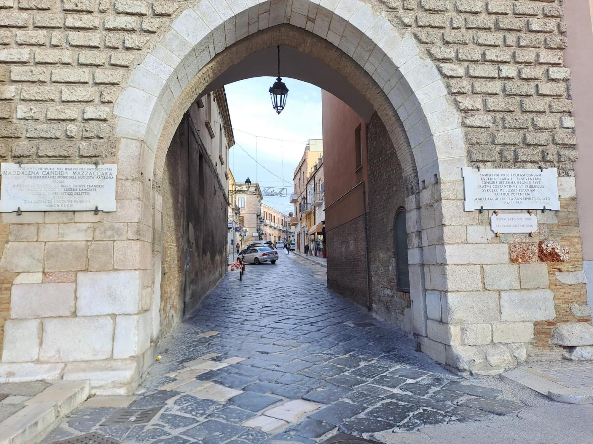 Bed and Breakfast La Casa Sull Arco Lucera Exterior foto
